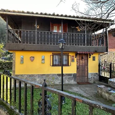 Dom wakacyjny Del Horreo San Martin de Lodon